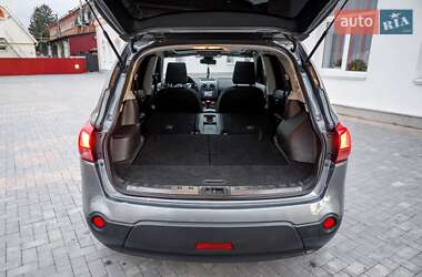 Внедорожник / Кроссовер Nissan Qashqai+2 2009 в 