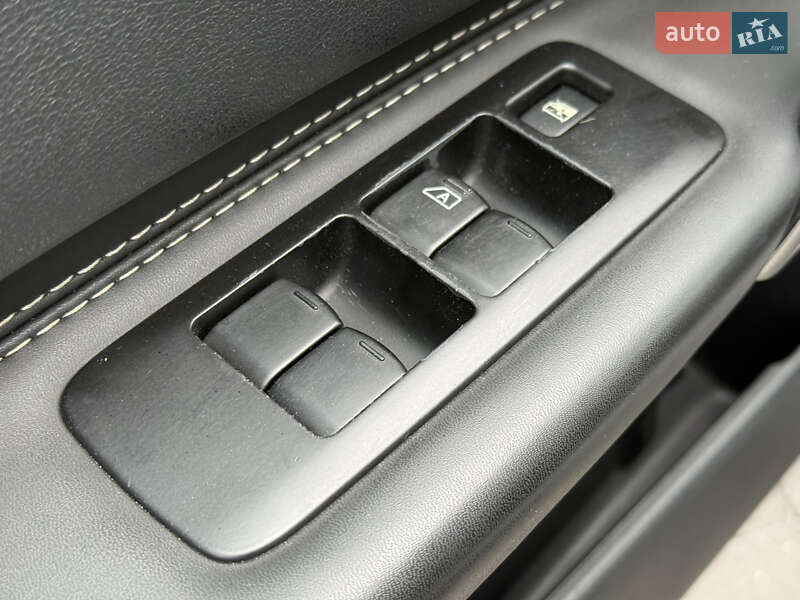 Позашляховик / Кросовер Nissan Qashqai+2 2012 в Рівному фото 34 Позашляховик / Кросовер Nissan Qashqai+2 2012 в Рівному