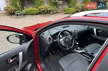 Позашляховик / Кросовер Nissan Qashqai+2 2011 в 
