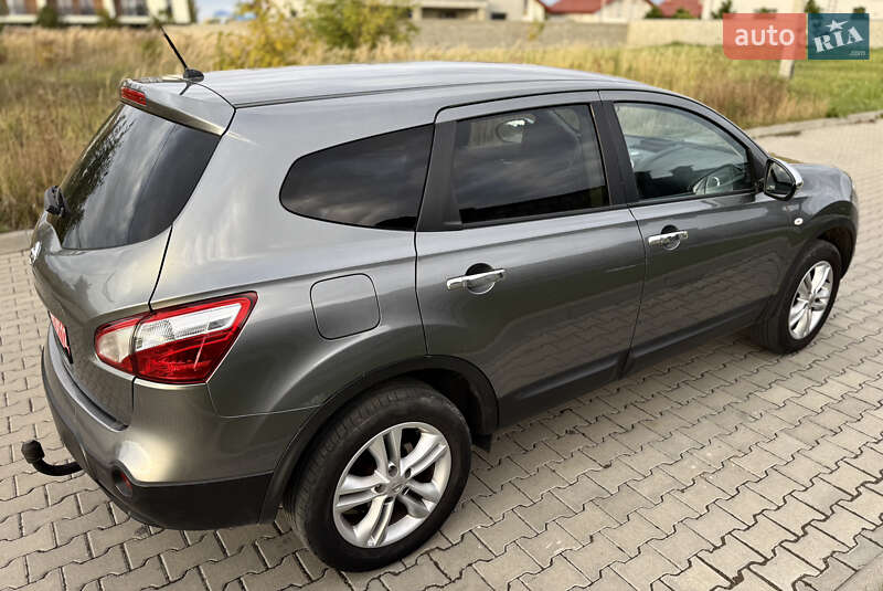 Позашляховик / Кросовер Nissan Qashqai+2 2011 в Рівному