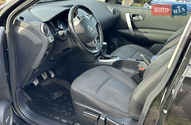 Внедорожник / Кроссовер Nissan Qashqai+2 2011 в 