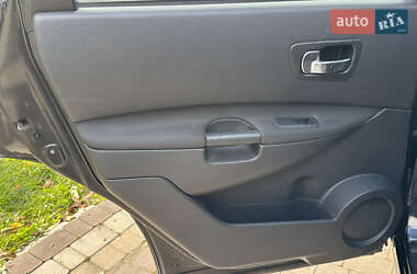 Внедорожник / Кроссовер Nissan Qashqai+2 2011 в 