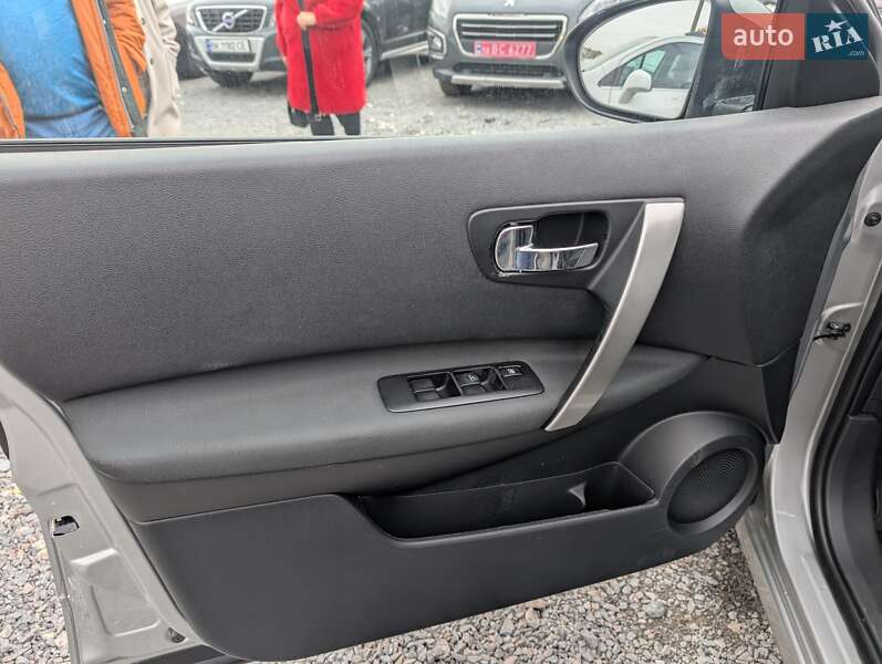 Позашляховик / Кросовер Nissan Qashqai+2 2012 в Рівному фото 23 Позашляховик / Кросовер Nissan Qashqai+2 2012 в Рівному