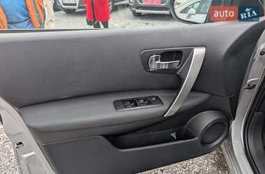 Внедорожник / Кроссовер Nissan Qashqai+2 2012 в 