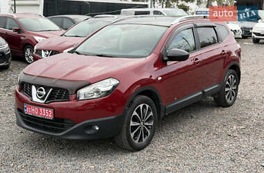 Позашляховик / Кросовер Nissan Qashqai+2 2011 в Рівному