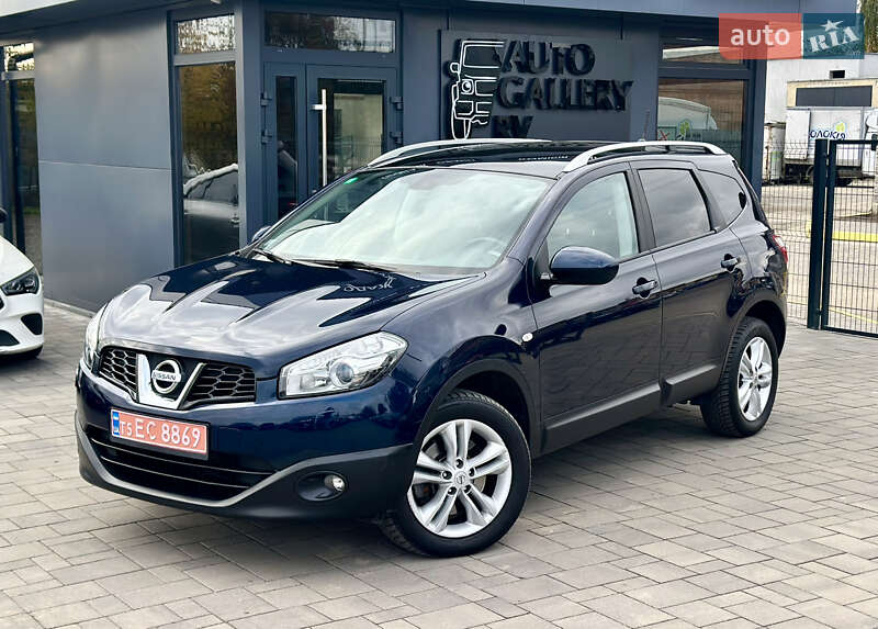 Nissan Qashqai+2 2011