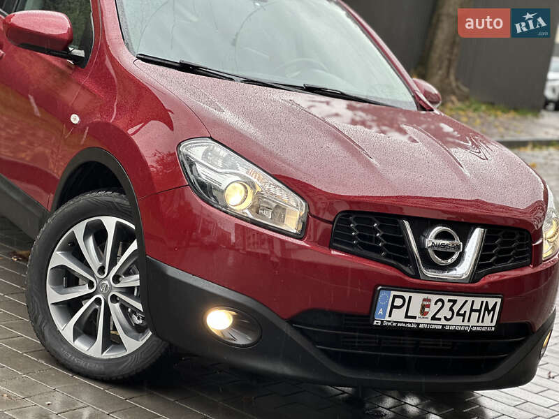 Внедорожник / Кроссовер Nissan Qashqai+2 2010 в Виннице