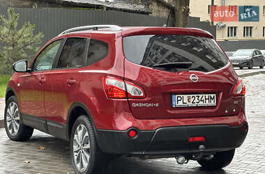 Внедорожник / Кроссовер Nissan Qashqai+2 2010 в 