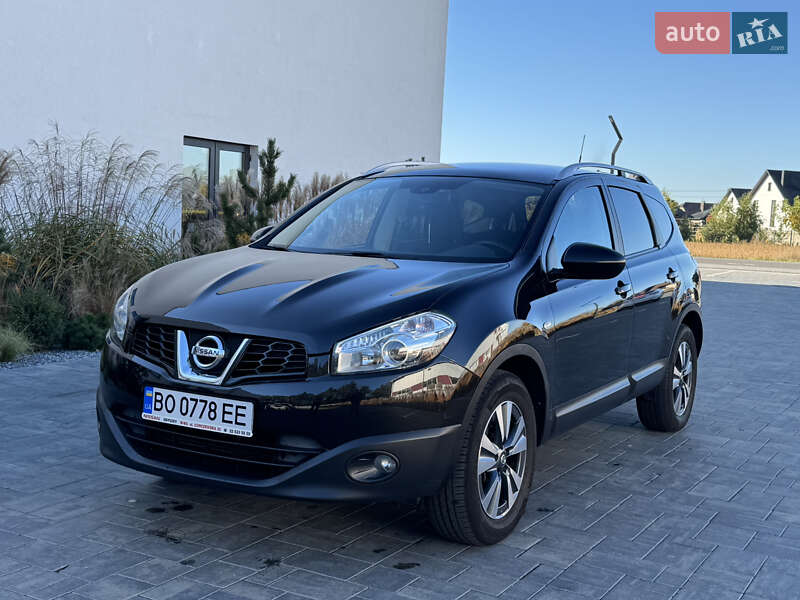 Внедорожник / Кроссовер Nissan Qashqai+2 2010 в Луцке