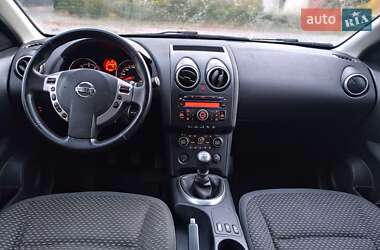 Внедорожник / Кроссовер Nissan Qashqai+2 2009 в 