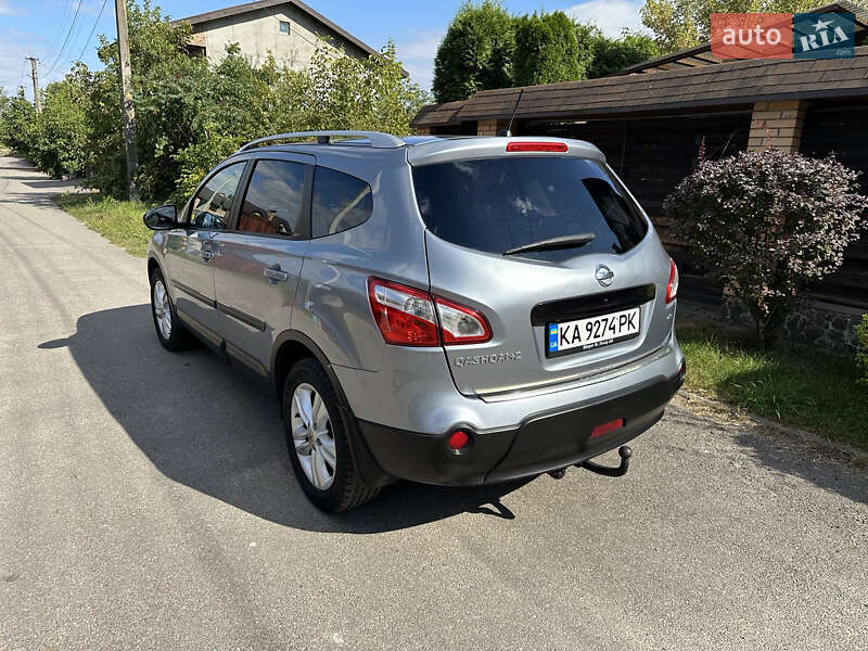 Позашляховик / Кросовер Nissan Qashqai+2 2010 в Києві фото 3 Позашляховик / Кросовер Nissan Qashqai+2 2010 в Києві