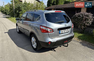 Внедорожник / Кроссовер Nissan Qashqai+2 2010 в 