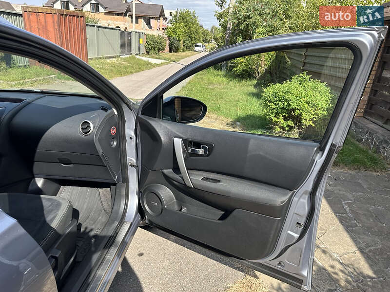 Позашляховик / Кросовер Nissan Qashqai+2 2010 в Києві фото 11 Позашляховик / Кросовер Nissan Qashqai+2 2010 в Києві