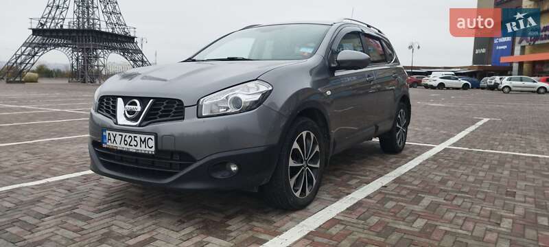 Внедорожник / Кроссовер Nissan Qashqai+2 2012 в Харькове