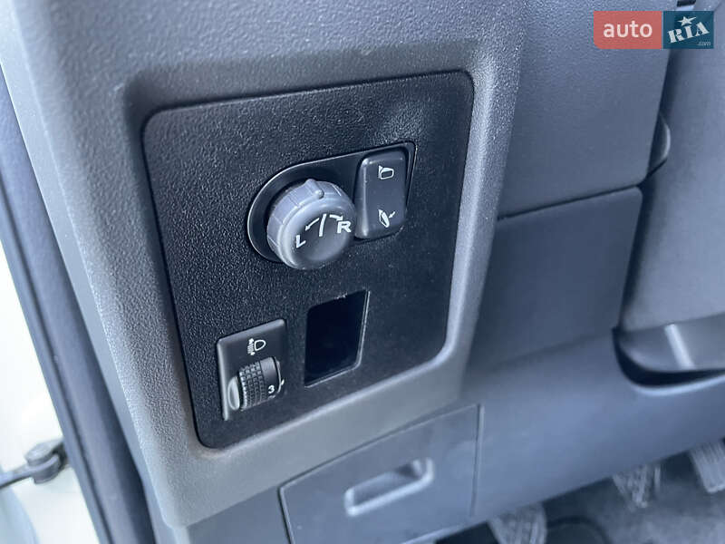 Внедорожник / Кроссовер Nissan Qashqai+2 2009 в Косове