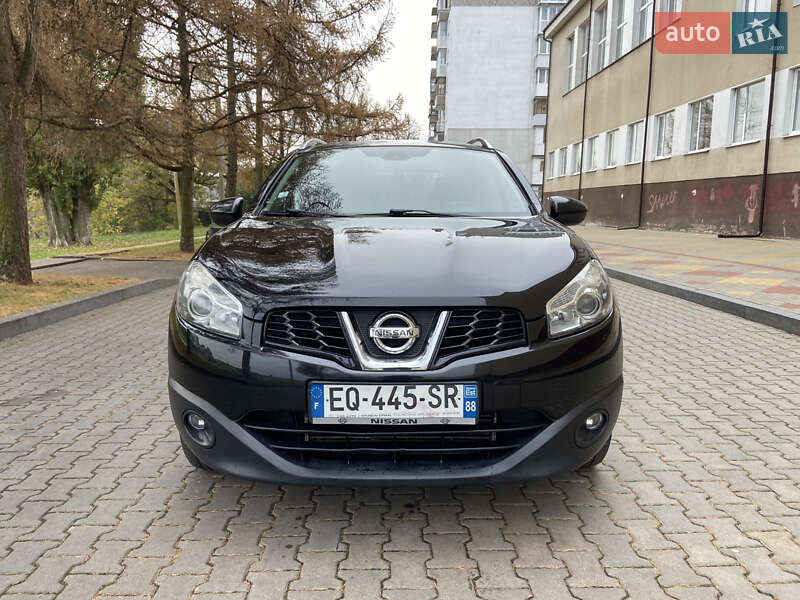 Позашляховик / Кросовер Nissan Qashqai+2 2013 в Звягелі