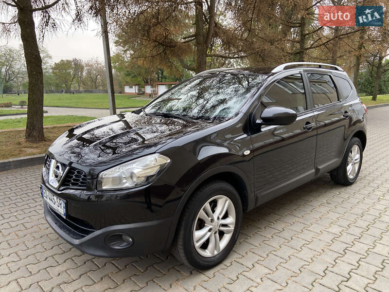 Позашляховик / Кросовер Nissan Qashqai+2 2013 в Звягелі