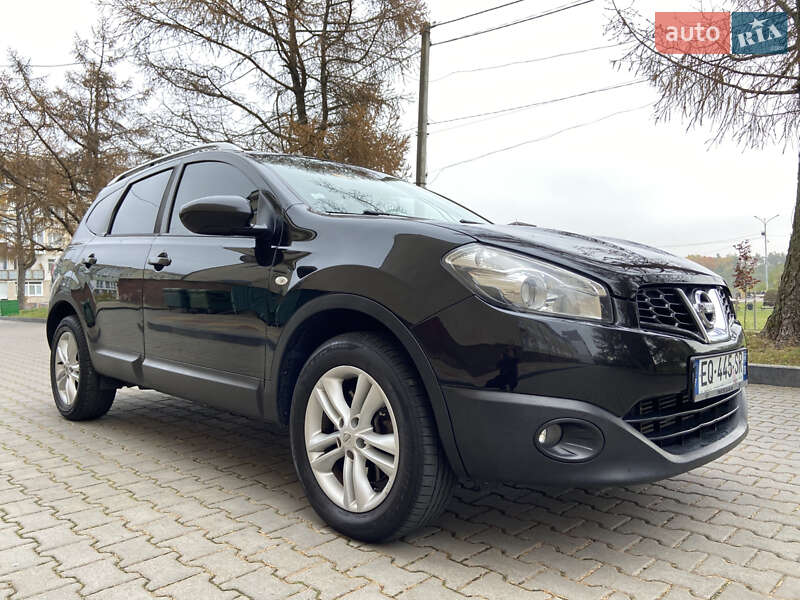 Позашляховик / Кросовер Nissan Qashqai+2 2013 в Звягелі