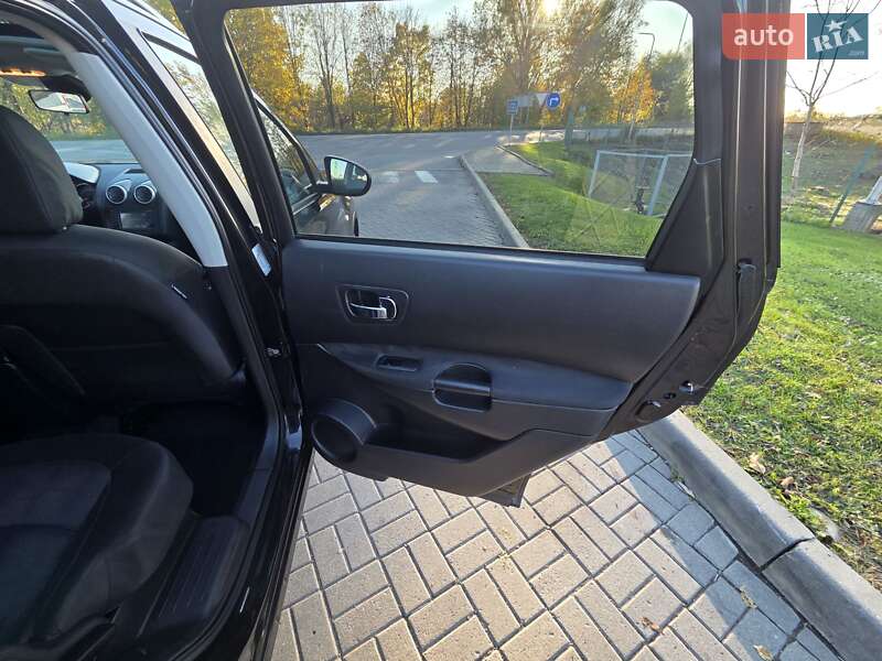 Внедорожник / Кроссовер Nissan Qashqai+2 2012 в Калуше фото 23 Внедорожник / Кроссовер Nissan Qashqai+2 2012 в Калуше
