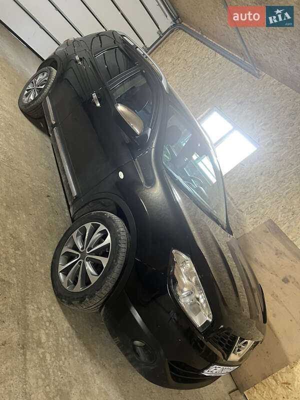 Внедорожник / Кроссовер Nissan Qashqai+2 2010 в Черновцах