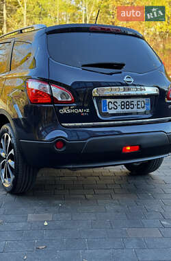 Позашляховик / Кросовер Nissan Qashqai+2 2011 в  фото 18 Позашляховик / Кросовер Nissan Qashqai+2 2011 в