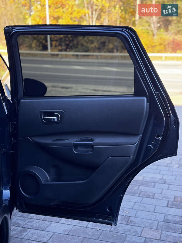 Внедорожник / Кроссовер Nissan Qashqai+2 2011 в Тернополе фото 40 Внедорожник / Кроссовер Nissan Qashqai+2 2011 в Тернополе