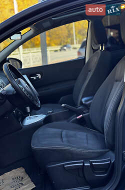 Позашляховик / Кросовер Nissan Qashqai+2 2011 в  фото 60 Позашляховик / Кросовер Nissan Qashqai+2 2011 в