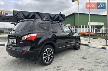Внедорожник / Кроссовер Nissan Qashqai+2 2013 в Ужгороде