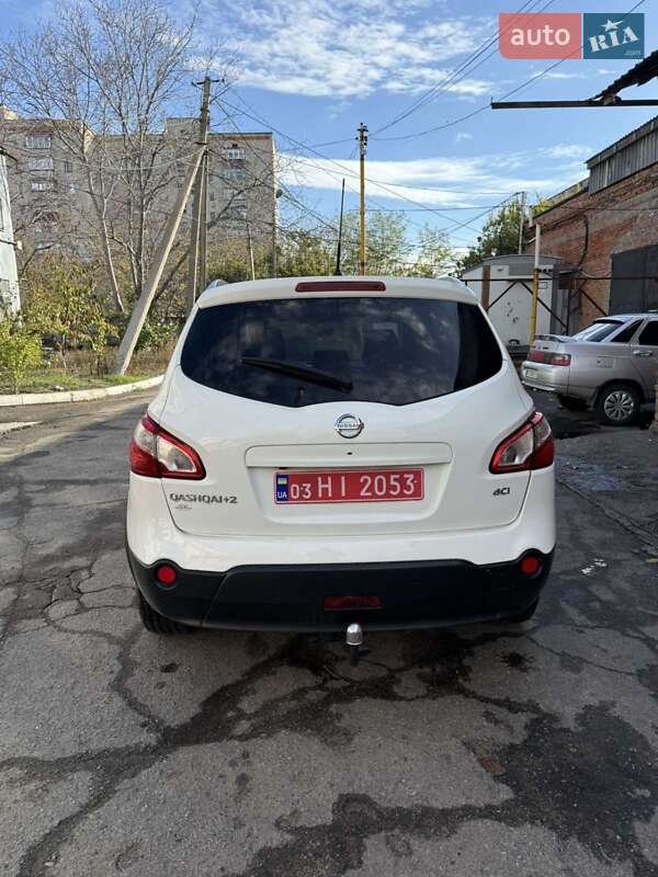 Внедорожник / Кроссовер Nissan Qashqai+2 2011 в Первомайске