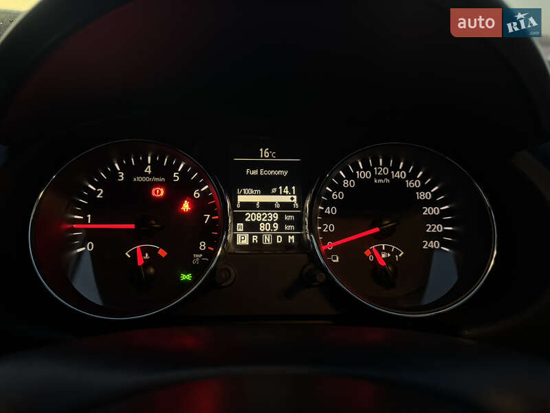 Позашляховик / Кросовер Nissan Qashqai+2 2012 в Умані