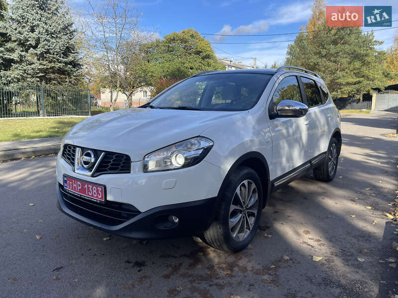 Внедорожник / Кроссовер Nissan Qashqai+2 2010 в Луцке