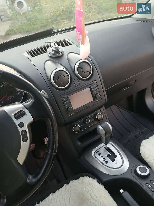Позашляховик / Кросовер Nissan Qashqai+2 2011 в Кам'янець-Подільському фото 8 Позашляховик / Кросовер Nissan Qashqai+2 2011 в Кам'янець-Подільському