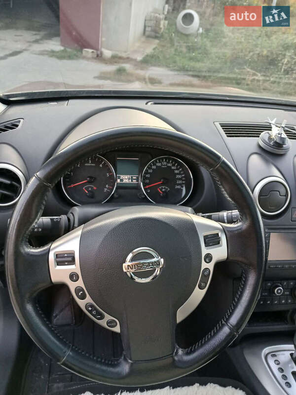 Позашляховик / Кросовер Nissan Qashqai+2 2011 в Кам'янець-Подільському фото 9 Позашляховик / Кросовер Nissan Qashqai+2 2011 в Кам'янець-Подільському