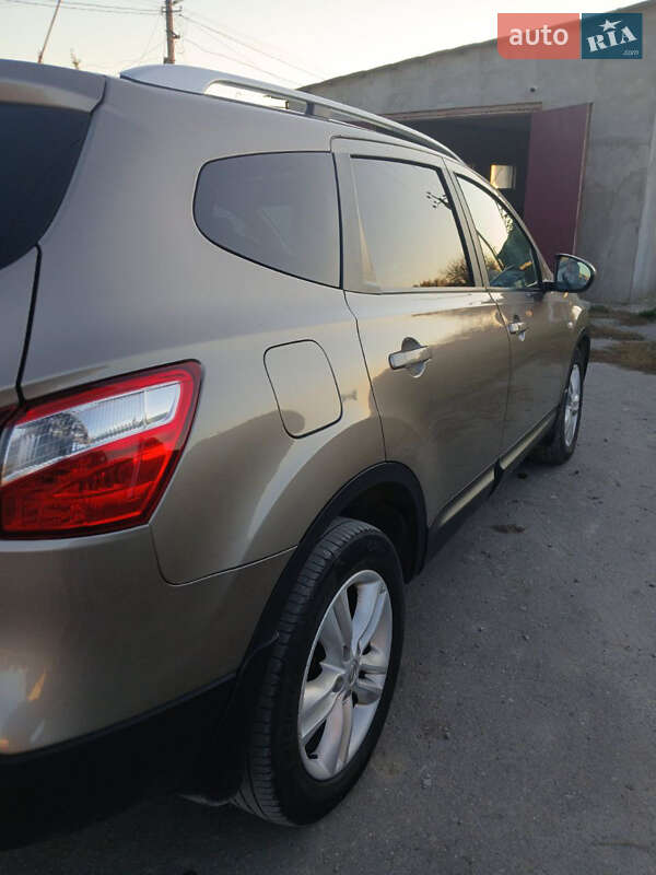 Позашляховик / Кросовер Nissan Qashqai+2 2011 в Кам'янець-Подільському фото 17 Позашляховик / Кросовер Nissan Qashqai+2 2011 в Кам'янець-Подільському