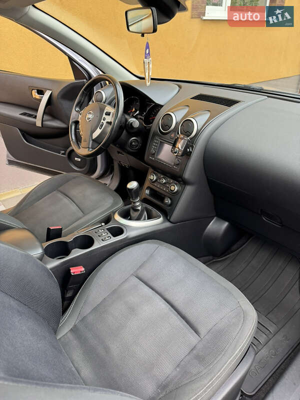 Внедорожник / Кроссовер Nissan Qashqai+2 2010 в Сваляве фото 12 Внедорожник / Кроссовер Nissan Qashqai+2 2010 в Сваляве