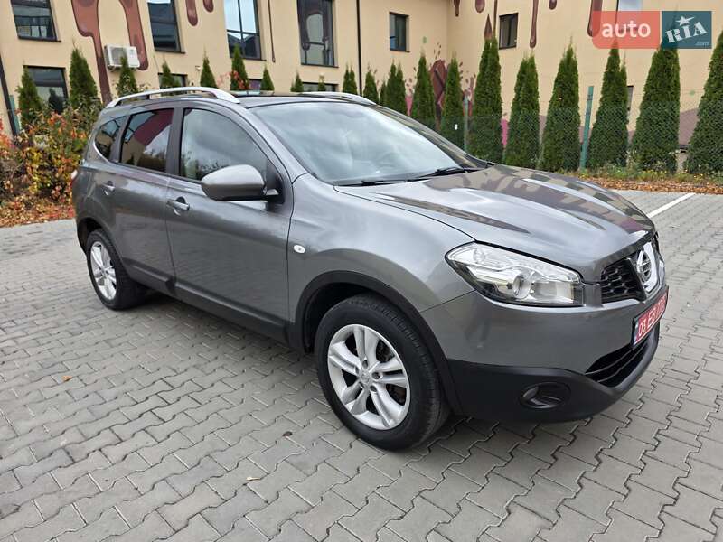 Внедорожник / Кроссовер Nissan Qashqai+2 2011 в Луцке
