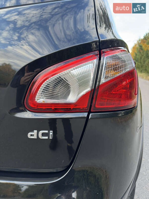 Внедорожник / Кроссовер Nissan Qashqai+2 2011 в Ровно фото 36 Внедорожник / Кроссовер Nissan Qashqai+2 2011 в Ровно