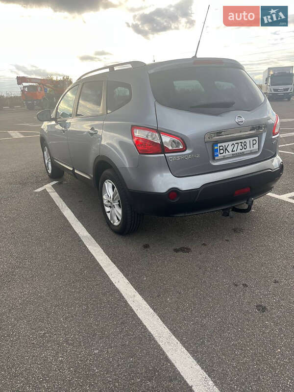 Внедорожник / Кроссовер Nissan Qashqai+2 2011 в Ровно