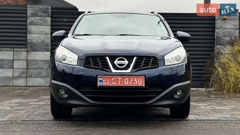 Внедорожник / Кроссовер Nissan Qashqai+2 2010 в Ровно