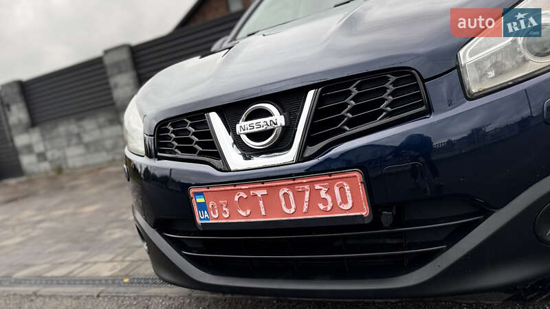 Внедорожник / Кроссовер Nissan Qashqai+2 2010 в Ровно