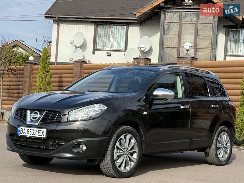 Внедорожник / Кроссовер Nissan Qashqai+2 2012 в Киеве