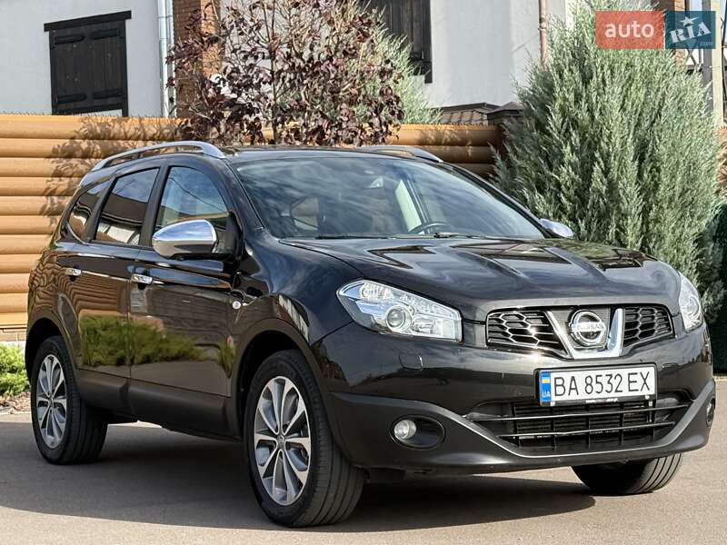 Внедорожник / Кроссовер Nissan Qashqai+2 2012 в Киеве