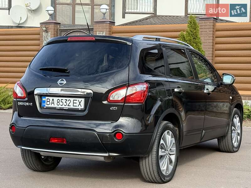Внедорожник / Кроссовер Nissan Qashqai+2 2012 в Киеве