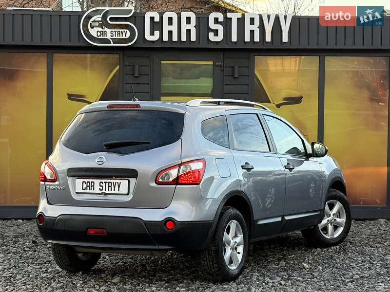 Позашляховик / Кросовер Nissan Qashqai+2 2010 в Стрию