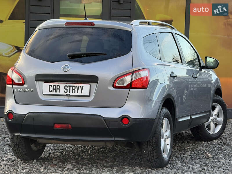 Позашляховик / Кросовер Nissan Qashqai+2 2010 в Стрию