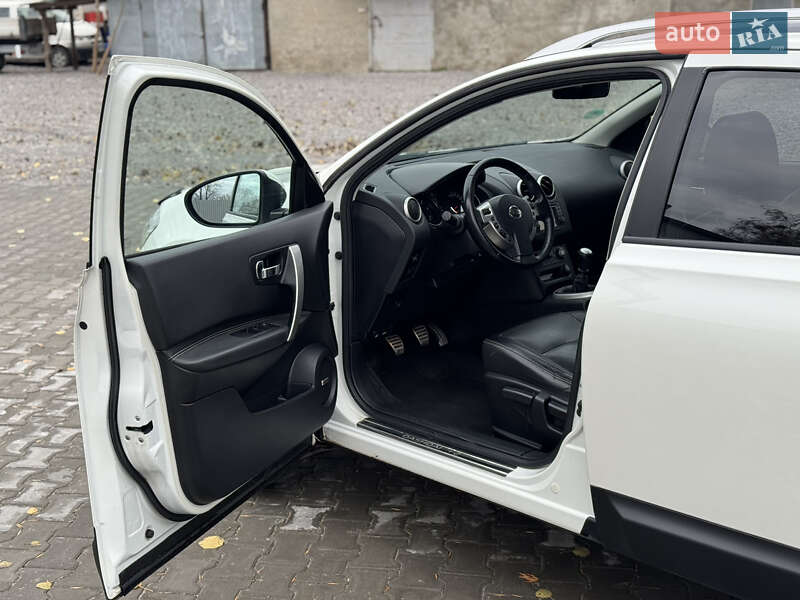 Внедорожник / Кроссовер Nissan Qashqai+2 2013 в Ровно