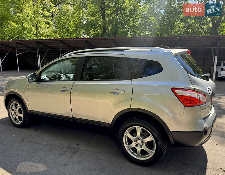 Позашляховик / Кросовер Nissan Qashqai+2 2012 в Києві фото 8 Позашляховик / Кросовер Nissan Qashqai+2 2012 в Києві