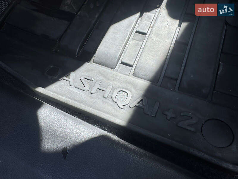 Позашляховик / Кросовер Nissan Qashqai+2 2012 в Києві фото 14 Позашляховик / Кросовер Nissan Qashqai+2 2012 в Києві