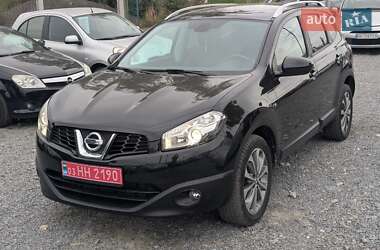 Позашляховик / Кросовер Nissan Qashqai+2 2010 в Рівному