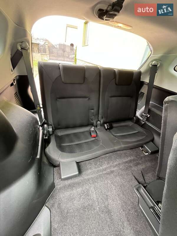 Внедорожник / Кроссовер Nissan Qashqai+2 2010 в Буштыне фото 15 Внедорожник / Кроссовер Nissan Qashqai+2 2010 в Буштыне